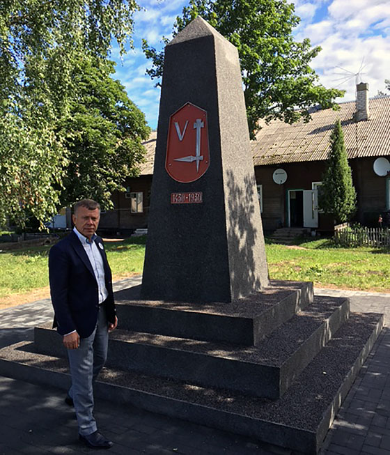 Radviliškio miesto jubiliejui – atnaujintas paminklas Vytautui Didžiajam