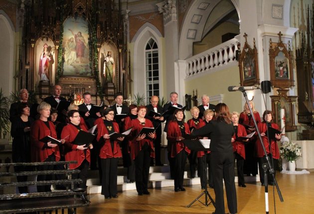 Kuršėnuose vyko chorinės muzikos šventė ir nepriklausomybės kovų savanorių pagerbimas
