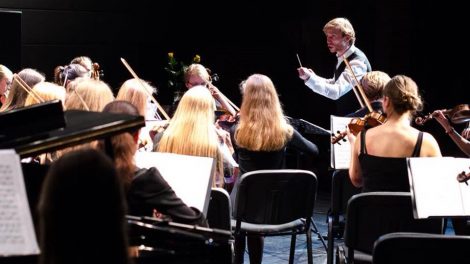 Alytaus muzikos mokyklos jaunimo simfoniniam orkestrui „Svajonė“ – lėšos naujiems instrumentams