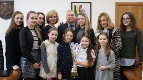 Savivaldybės vadovų sveikinimai „Lithuanian show dance championship 2018“ čempionėms