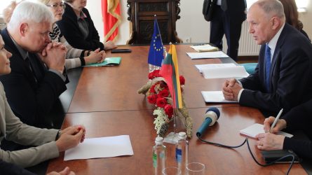 Klaipėdos meras susitiko su EK nariu V. Andriukaičiu