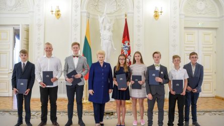 Prezidentė pasveikino „Lietuvos tūkstantmečio vaikų“ nugalėtojus