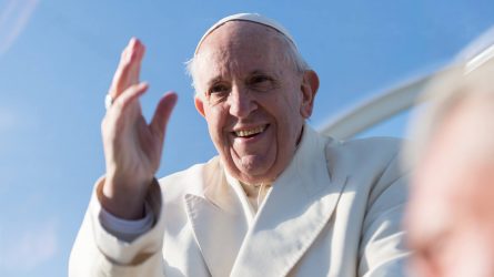 Istorinis popiežiaus vizitas mokė atjautos