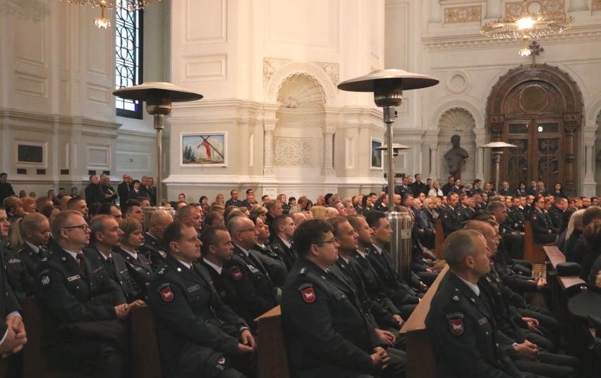 Padėkos pilietiškiems Kauno apskrities gyventojams iš pareigūnų rankų