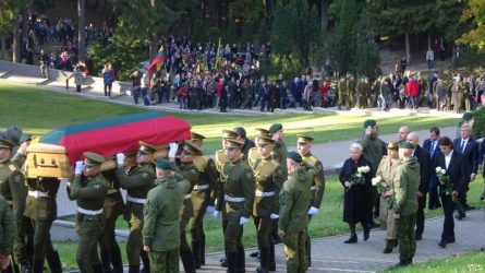 Marijampoliečiai atidavė pagarbą partizanų vado Adolfo Ramanausko-Vanago atminimui