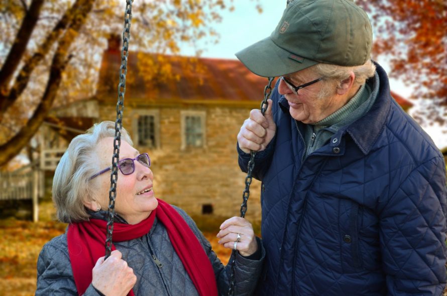 Senjorams padedančios organizacijos kviečia – aplankyk ir nudžiugink savo senelius