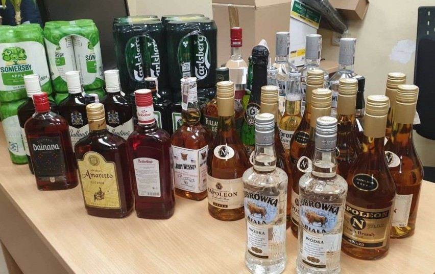 Kaune pareigūnai nustatė nelegaliai alkoholiu prekiavusį asmenį