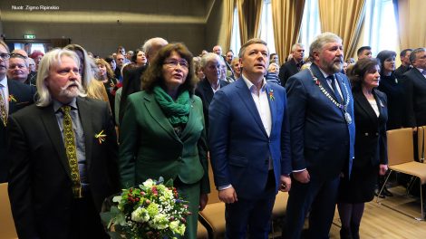 Šiaulių rajono garbės piliečio regalijos įteiktos Ramūnui Karbauskiui