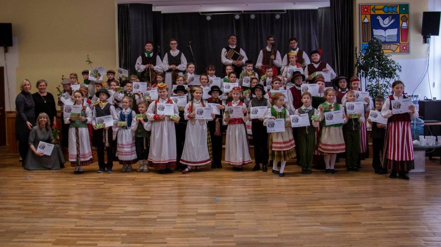 Šiauliuose įvyko respublikinių folklorinių šokių varžytuvių „Patrepsynė 2019“ vietinis turas