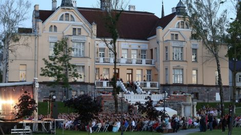 Operos solistės iš Sakartvelo ir simfoninio orkestro koncertas uždarys vasaros festivalį