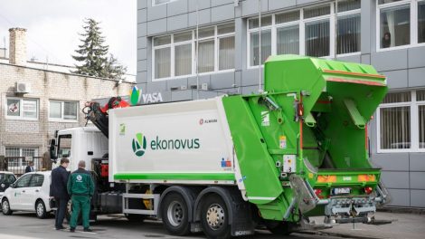 Centriniuose sostinės rajonuose – naujas mišrių atliekų vežėjas