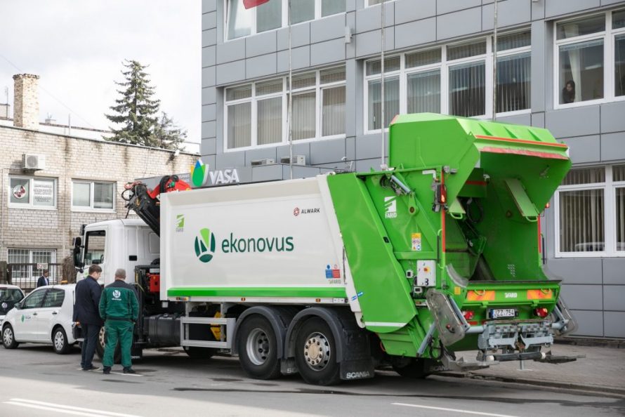 Centriniuose sostinės rajonuose – naujas mišrių atliekų vežėjas