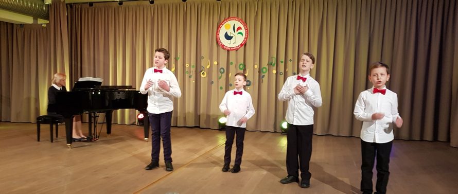 Mažeikių vaikų ir mokinių vokaliniai kolektyvai dalyvavo antrajame konkurso etape