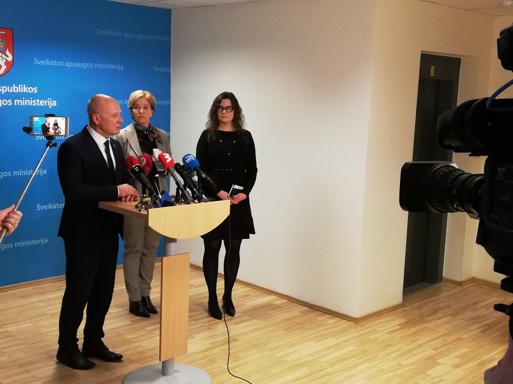 sam-siulo-imtis-aktyviu-prevenciniu-veiksmu-mokyklose
