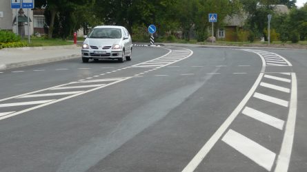 Šalies keliams ir gatvėms teks 21,4 mln. eurų Kelių priežiūros ir plėtros programos rezervo lėšų