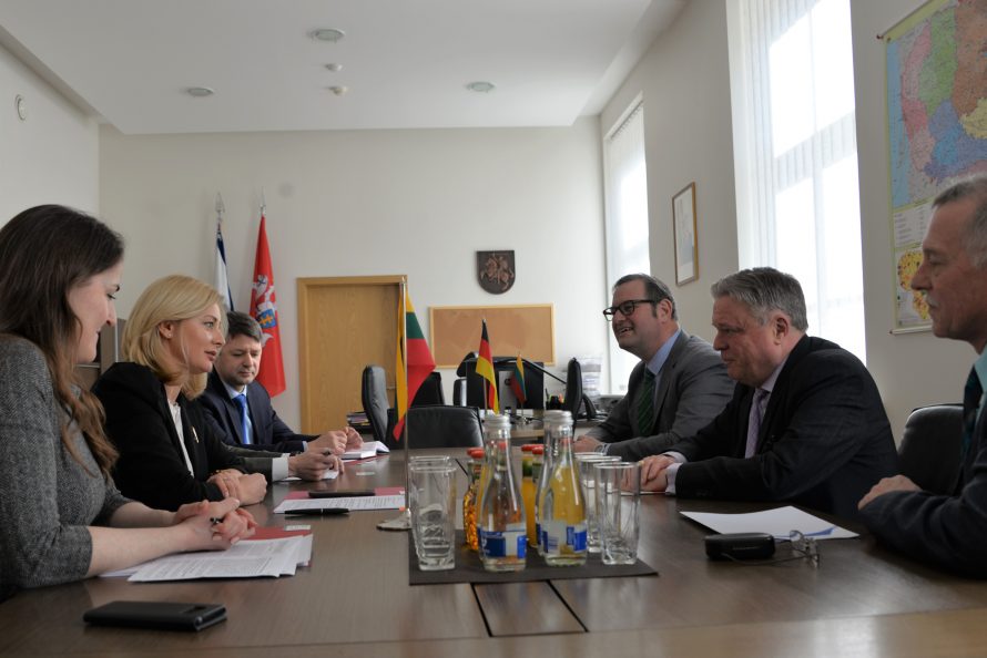 Vidaus reikalų ministrė susitiko su Vokietijos ambasadoriumi