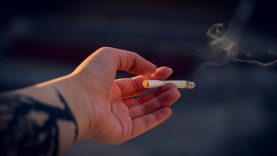 Siūloma nebeskelbti apie nuolaidas tabako gaminiams bei taikyti kitas vartojimą mažinančias priemones