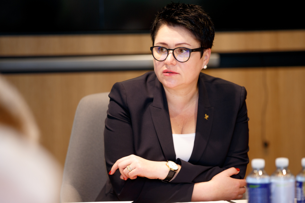 ltok-prezidente-d.-gudzineviciute:-raginame-laikytis-sam-ir-pso-rekomendaciju