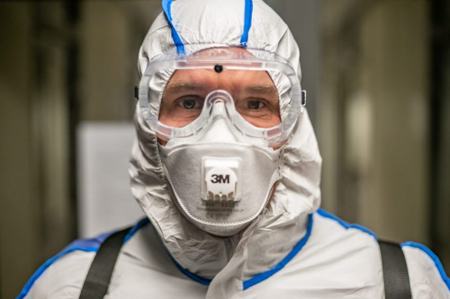 Vilnius stiprina medikų apsaugą: įsigijo 20 tūkst. respiratorių, perka ventiliavimo aparatus