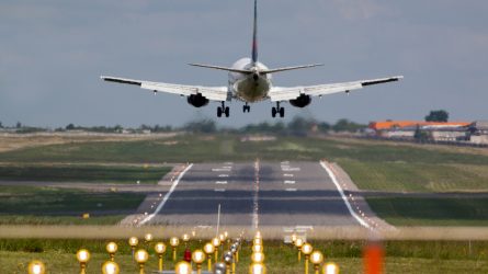 Susisiekimo ministerija: Ispanijoje įstrigusiems lietuviams – 4 skrydžiai iš Valensijos ir Tenerifės