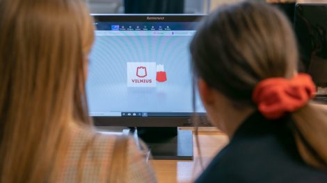 Vilnius pasirengęs mokinių ugdymui nuotoliniu būdu: mokykloms padės ir savanoriai