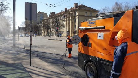 Vilniaus „Grinda“ dezinfekuoja sostinės viešąsias erdves