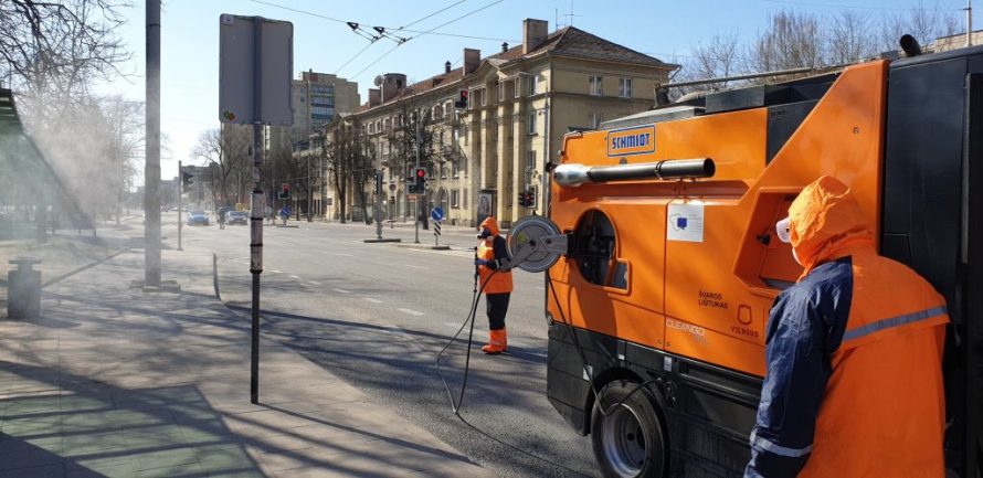 Vilniaus „Grinda“ dezinfekuoja sostinės viešąsias erdves