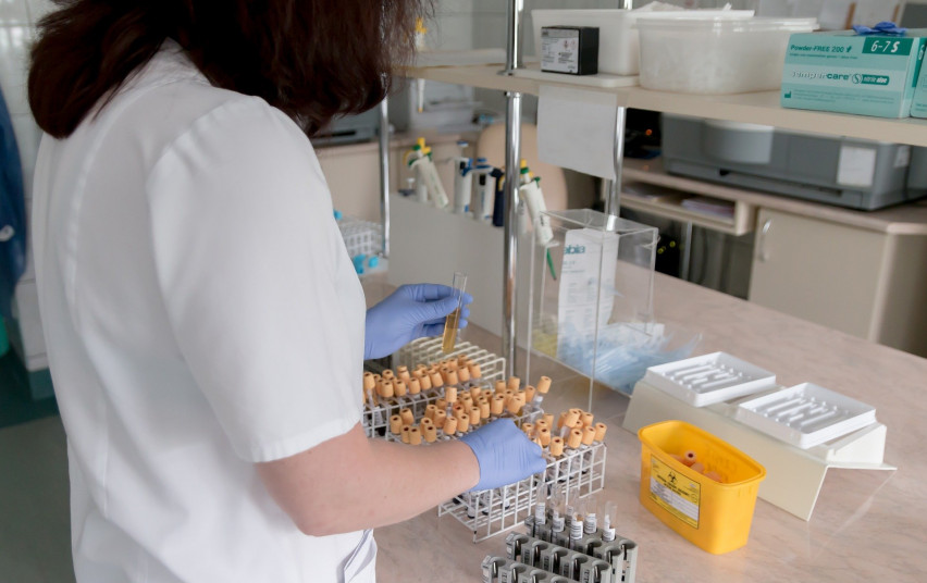 Tyrimus koronavirusinei infekcijai nustatyti atlieka 12 laboratorijų