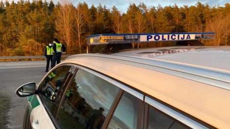 Nemenčinėje dirba sustiprintos policijos pareigūnų pajėgos