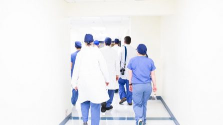 Pradėtas prevencinis Joniškio rajono medikų testavimas dėl koronavirusinės infekcijos