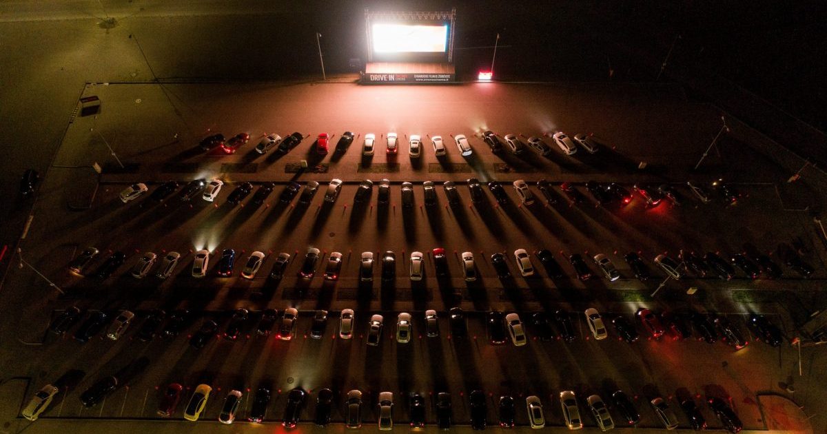 „zmones-cinema-drive-in“-kinas-atvyksta-i-kauna