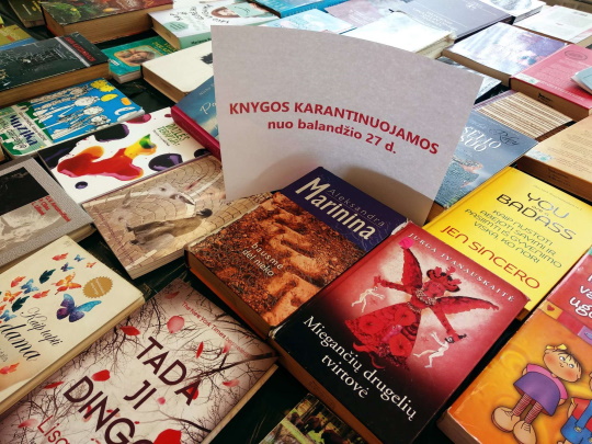 Šiaulių apskrities Povilo Višinskio viešoji biblioteka atnaujino knygų išdavimą skaitytojams