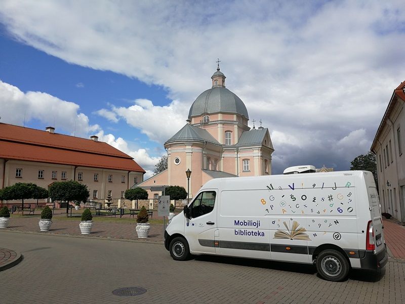 Iniciatyva „Varėnos rajono savivaldybės mobilioji biblioteka“ konkurse „Regionai: atradimų žemėlapiai“ pripažinta viena išskirtiniausių