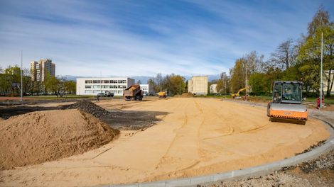 Sostinėje bus moderniai rekonstruotas Mykolo Biržiškos gimnazijos sporto aikštynas 