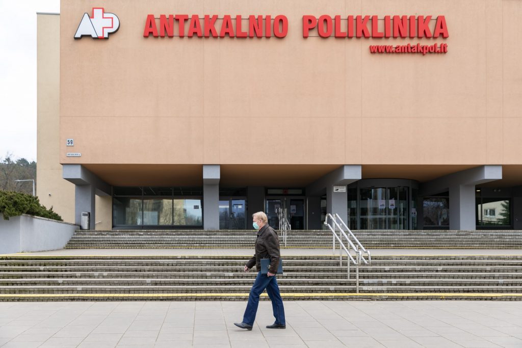vilniaus-poliklinikos-vel-priims-pacientus-–-paslaugas-atnaujina-etapais