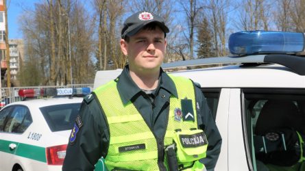 Klaipėdos Kelių policijos patrulis neblaivų vairuotoją sulaikė ne tarnybos metu  kitoje apskrityje