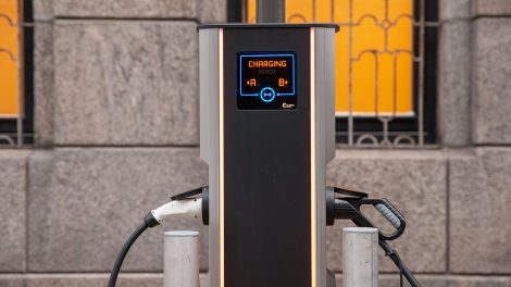 Kaune bus įrengta dar 10 elektromobilių įkrovimo stotelių: iš kauniečių laukiama pasiūlymų