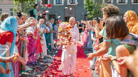 Vilnius savaitgalį virto Indija: joga, mandalos ir indiškos pasakos mažiesiems