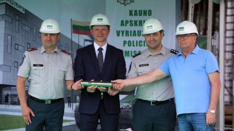 Būsimo Kauno apskrities policijos pastato statybos pradžią žymi pamatuose užkasta kapsulė