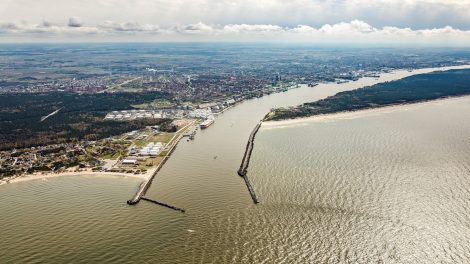 Klaipėdos uoste stiprinamas dėmesys aplinkosaugai ir valstybei reikšmingų projektų vystymui