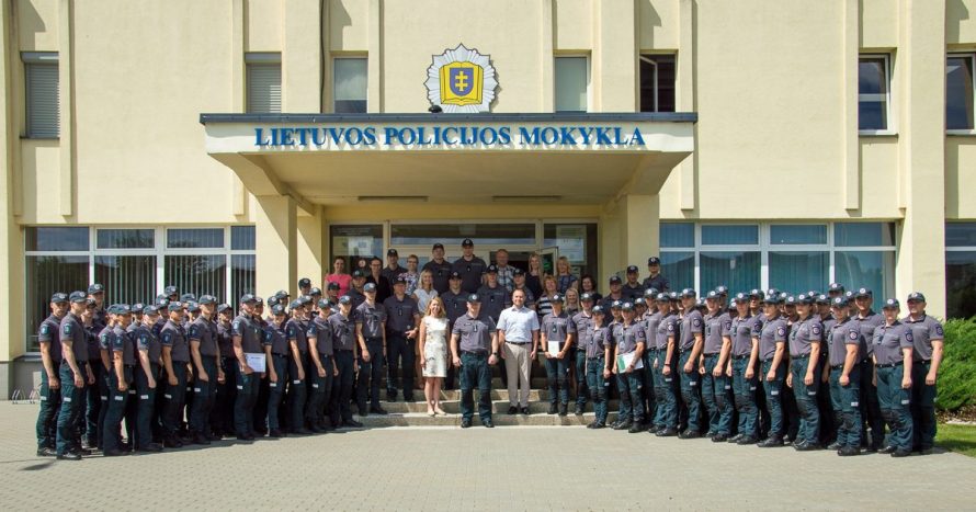 Iškilminga valstybingumo šventė Lietuvos policijos mokykloje