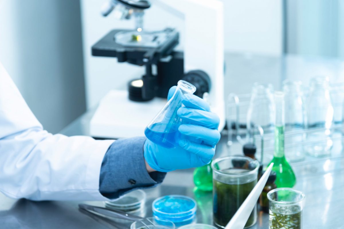mokamus-koronaviruso-nustatymo-tyrimus-galima-atlikti-penkiose-laboratorijose
