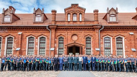 Lietuvos policijos mokyklos baigimo pažymėjimų įteikimo šventė Raudondvaryje