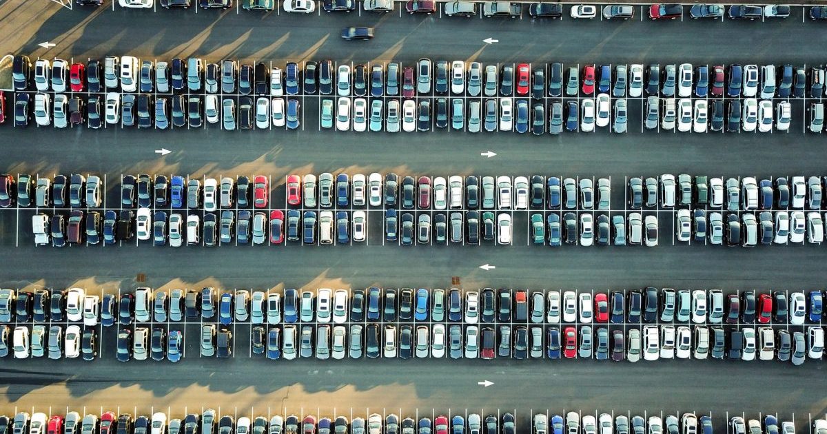 perspejimas-vairuotojams:-atsainus-poziuris-gali-prisaukti-bauda-ir-net-automobilio-nutempima
