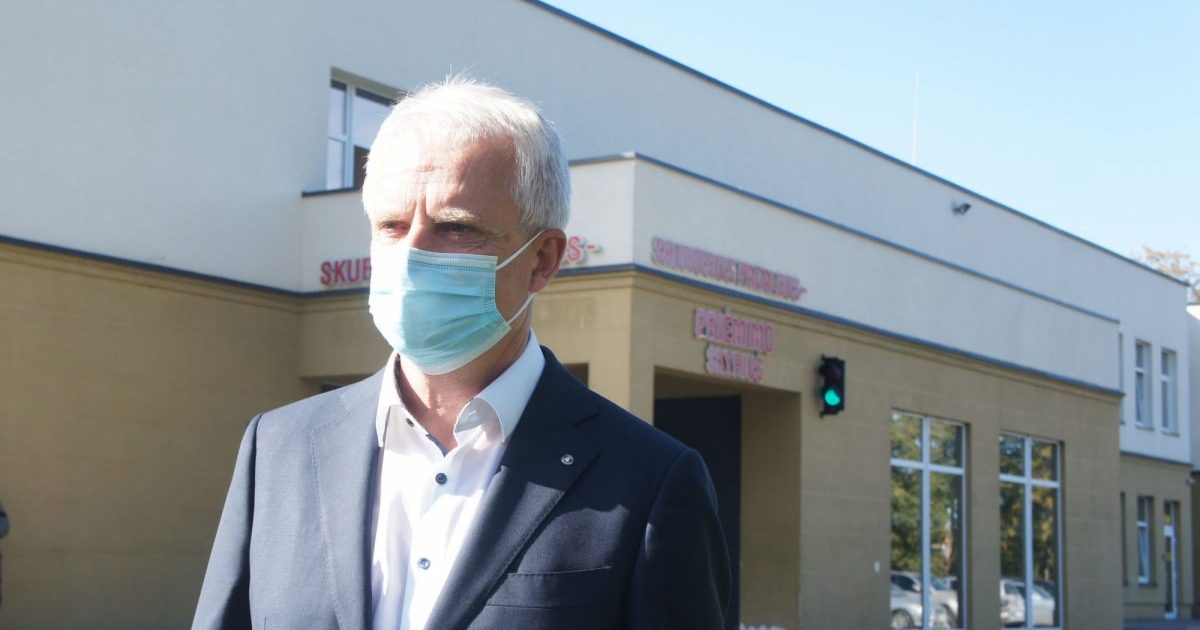 ligonineje-–-coronavirusu-infekuoti-pacientai-ir-medikai