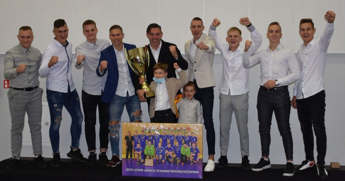 iteikti-baigimo-pazymejimai-varenos-sporto-centro-jauniesiems-sportininkams