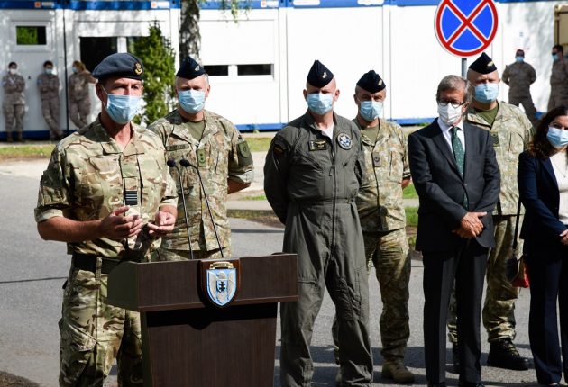 Antano Gedrimo KOP AB  nuotraukos:  Rugsėjo  1 d.  NATO oro policijos misijos kontingentų pasikeitimo ceremonijoje Lietuvos karinių oro pajėgų Aviacijos bazėje Šiauliuose