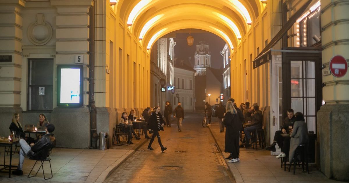 naktinis-vilnius:-barai-laikosi-susitarimu-su-savivaldybe-del-saugesnes-veiklos