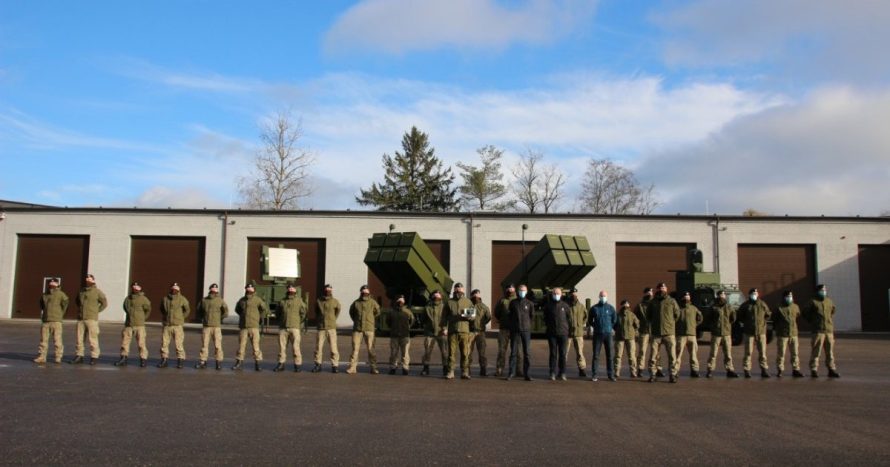 Lietuvos kariuomenei oficialiai perduota vidutinio nuotolio oro gynybos sistema NASAMS