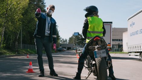 Motociklininkų egzaminų sezonas „Regitroje“ bus ilgesnis